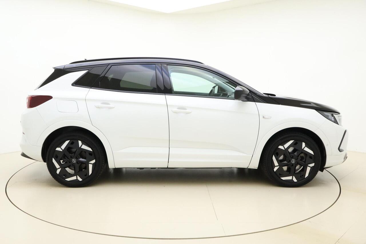 Opel Grandland 1.6 Turbo Plug-In Hybrid 300pk 4x4 GSe | Adaptive Cruise Control | 360° Camera | Stoelverwarming | Elektrische achterklep | Night Vision | Camera | 19'' LM Velgen