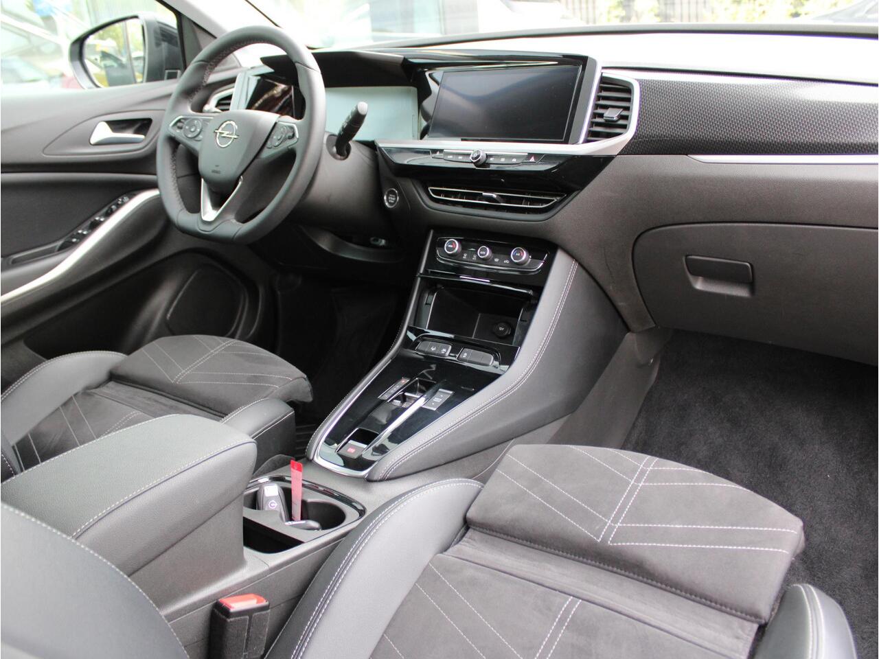 Opel Grandland 1.2 Turbo Ultimate Automaat | Navi / Camera / Alcantara