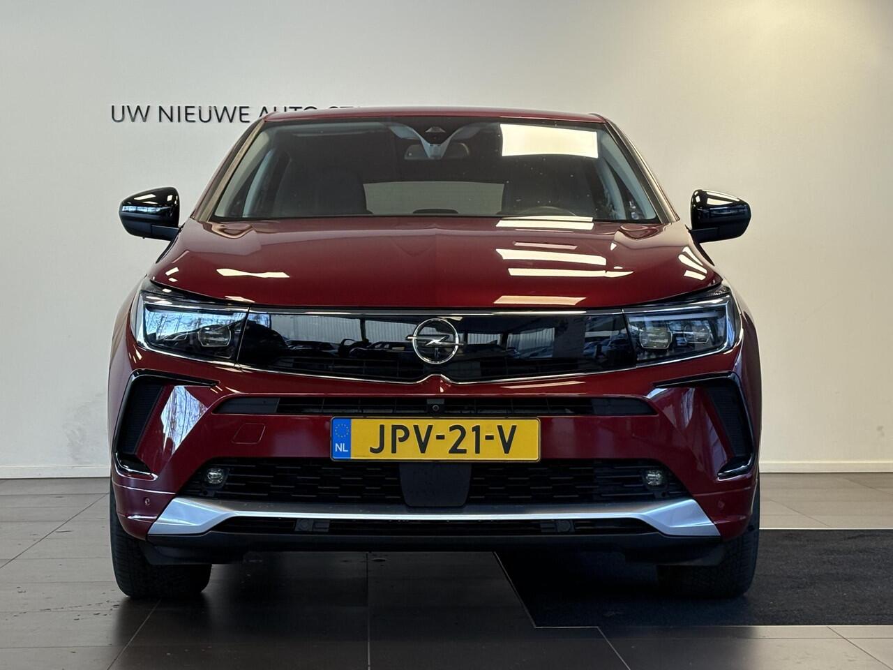 Opel Grandland Elegance 1.2 Turbo 130pk | ALL SEASON BANDEN | AGR-STOEL | LED PIXEL VERLICHTING | 360° CAMERA | DODEHOEKBEW. | NAVI | ISOFIX |