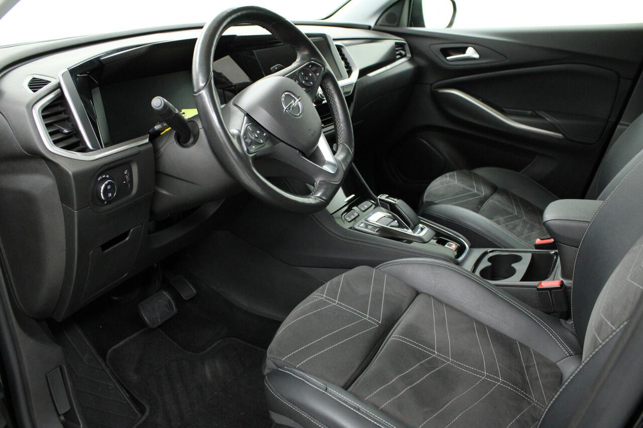 Opel Grandland 1.6 Turbo Plug-In Hybrid Ultimate | automaat | Trekhaak Afneembaar | climate | blind spot | electr. achterklep | pdc v/a+ camera | alcantara | camera 360° | bluetooth | stoel-stuurverwarming