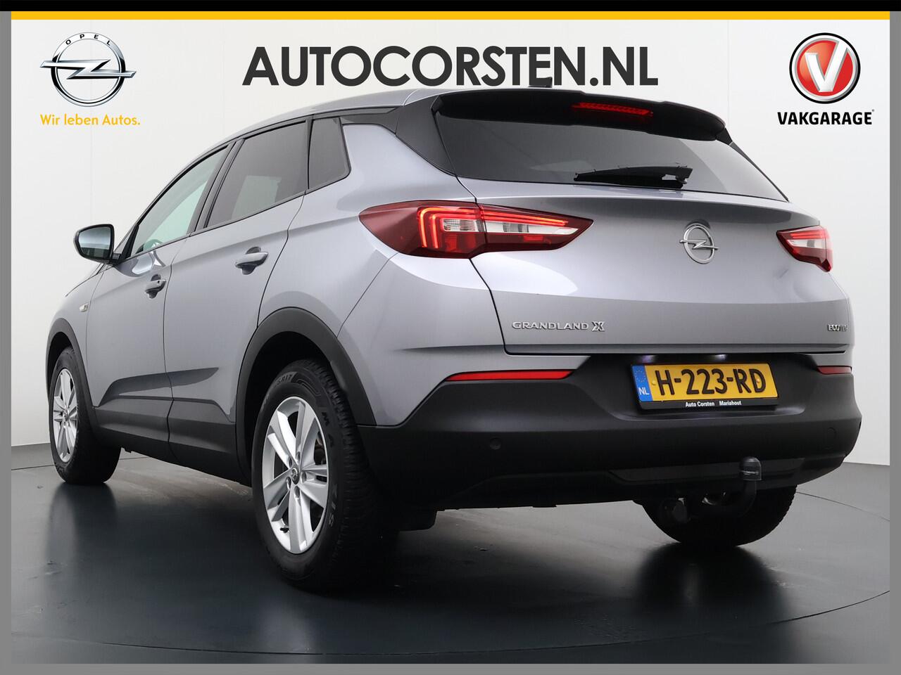 Opel Grandland X T131PK Trekhaak Navi Ecc Pdc Apple Carplay Android Auto Cruise Control Edition Lmv Licht-Regensensor Verkeersbordlezer PrivacyGlas IntelliLink Bluetooth Origineel Nederlandse Auto 1.400KG Trekgewicht! ¤ 35.000 nieuw! Bij ons volledig Onderhouden