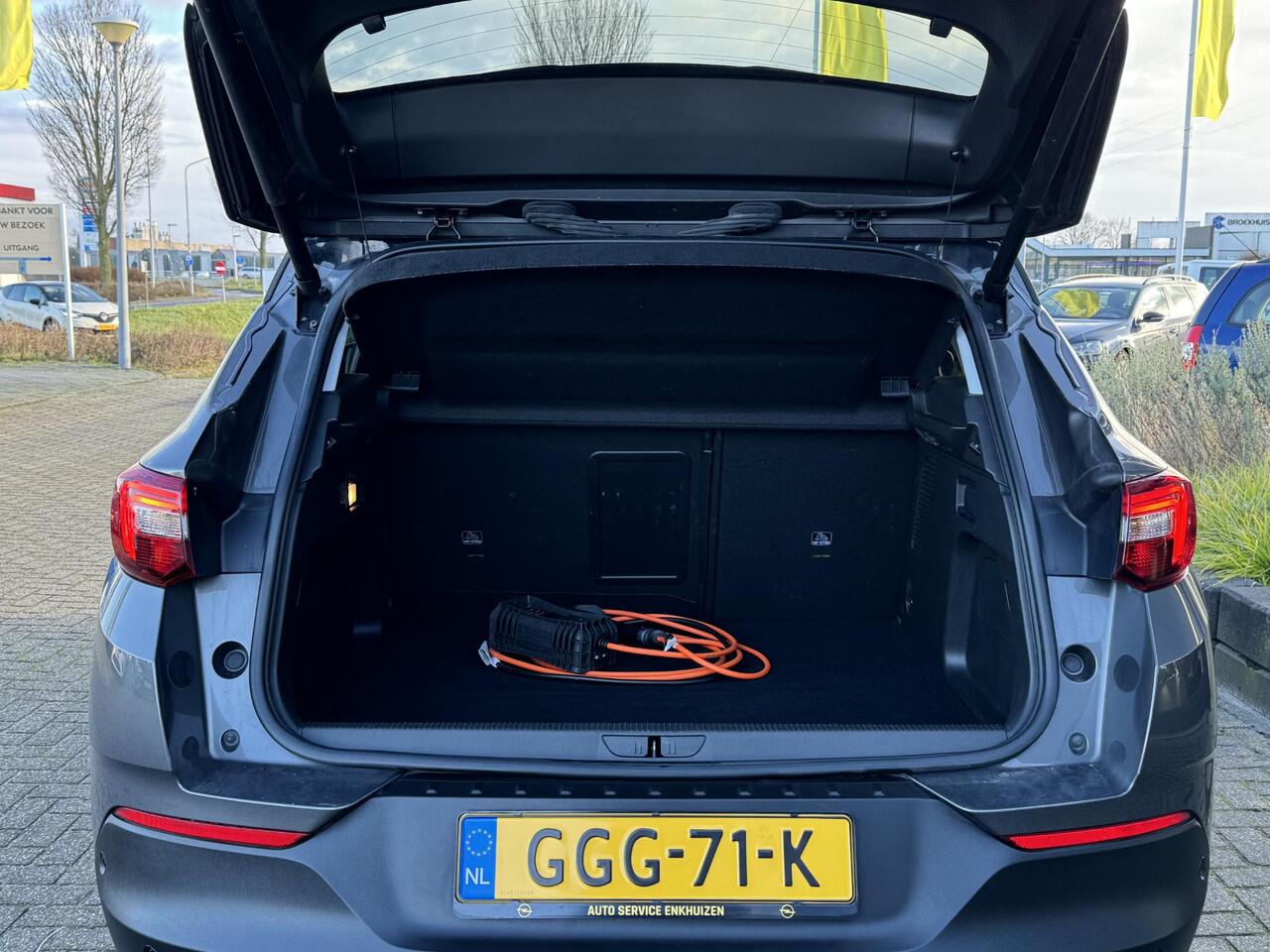 Opel Grandland X 1.6 Turbo Hybrid4 Ultimate 300pk ! | Stoelventilatie/verwarming | Camera | Full LED | Leer | Carplay |Navi | Cruise