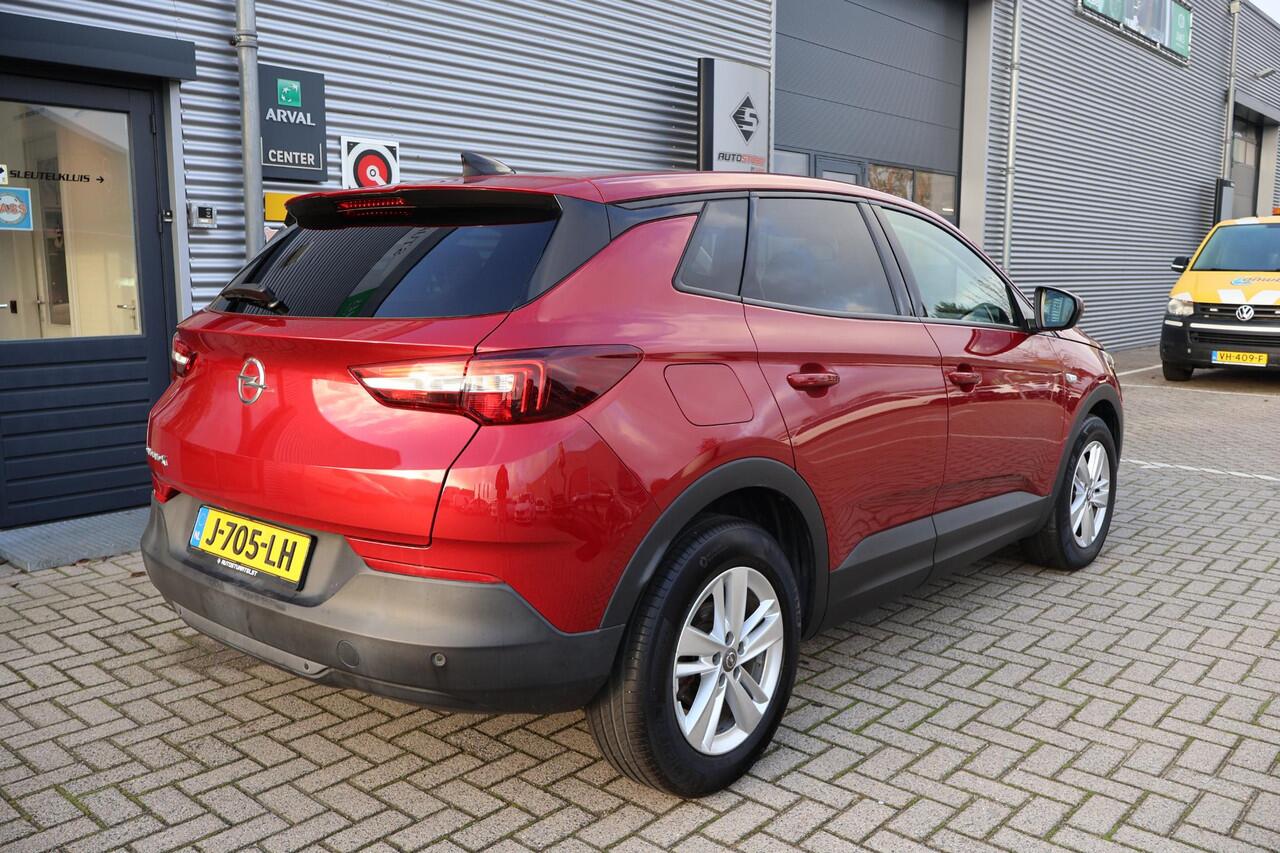 Opel Grandland X 1.2 Business Edition 2e Eigenaar | NL-Auto | Volledig Onderh. | BTW | Camera | Carplay | Navi | Climate | Business+ | Bots Systeem | Opel Eye Pack | Full Led