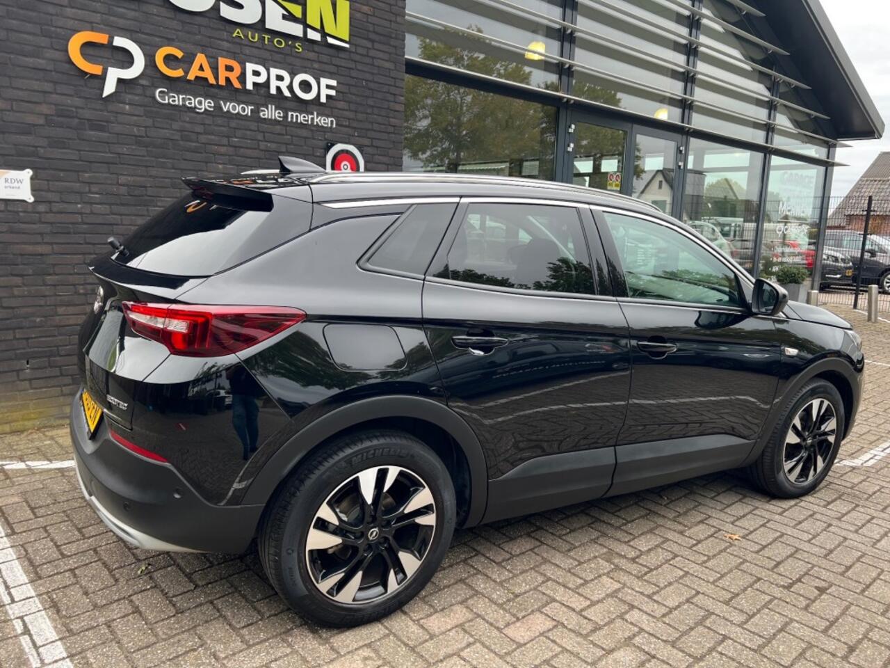 Opel Grandland X 1.2 TURBO INNOVATION