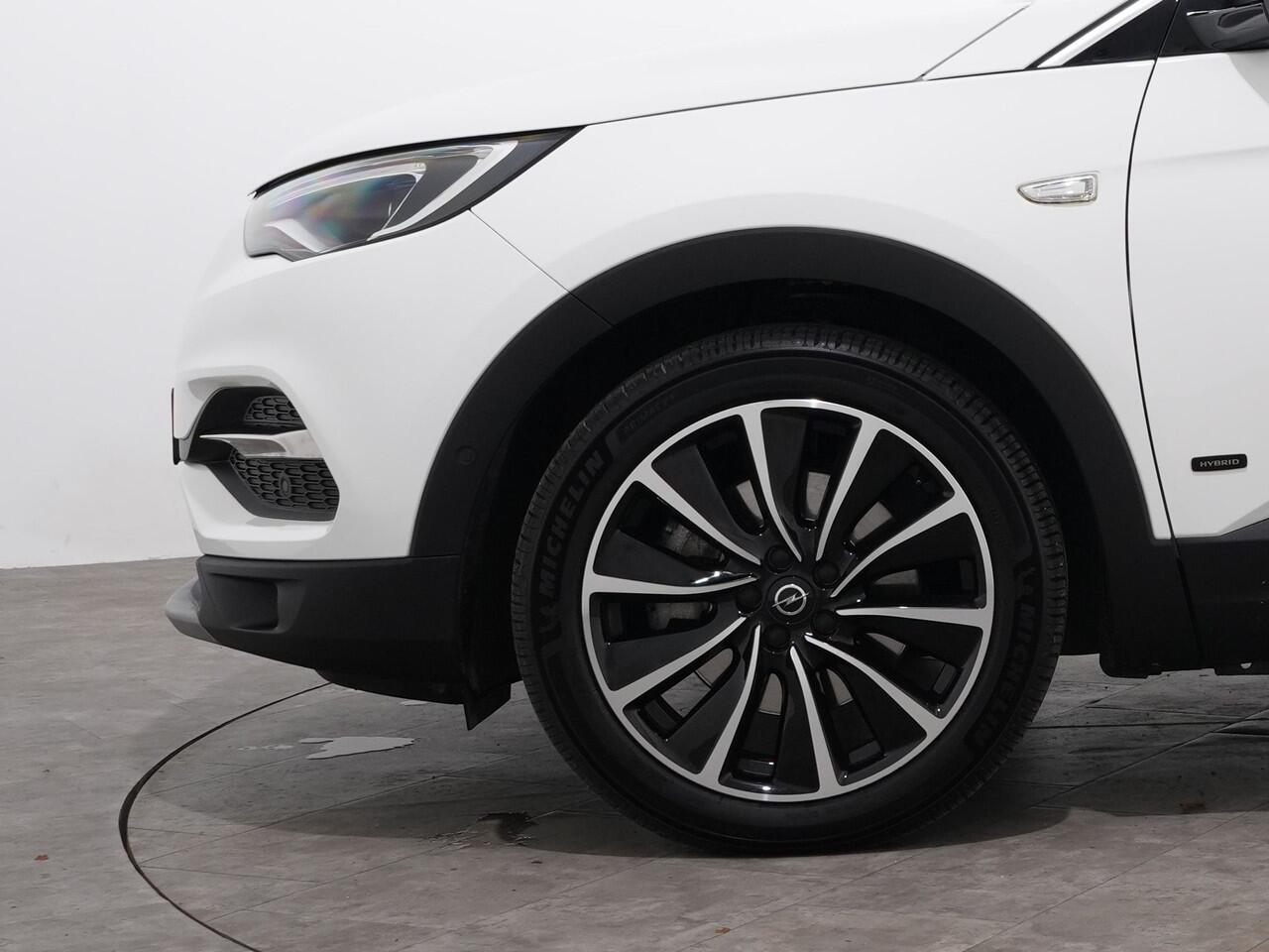 Opel Grandland X 1.6 HYBRID 225PK ULTIMATE AUT8 | 1e eigenaar | Carplay | Leer