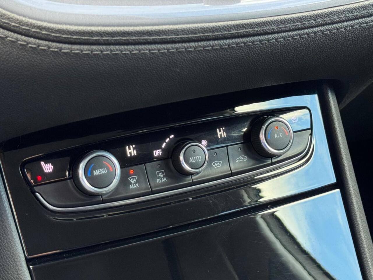 Opel Grandland X 1.2 TURBO 130PK AUT. 120 EDITION NAVI CAMERA CARPLAY AIRCO