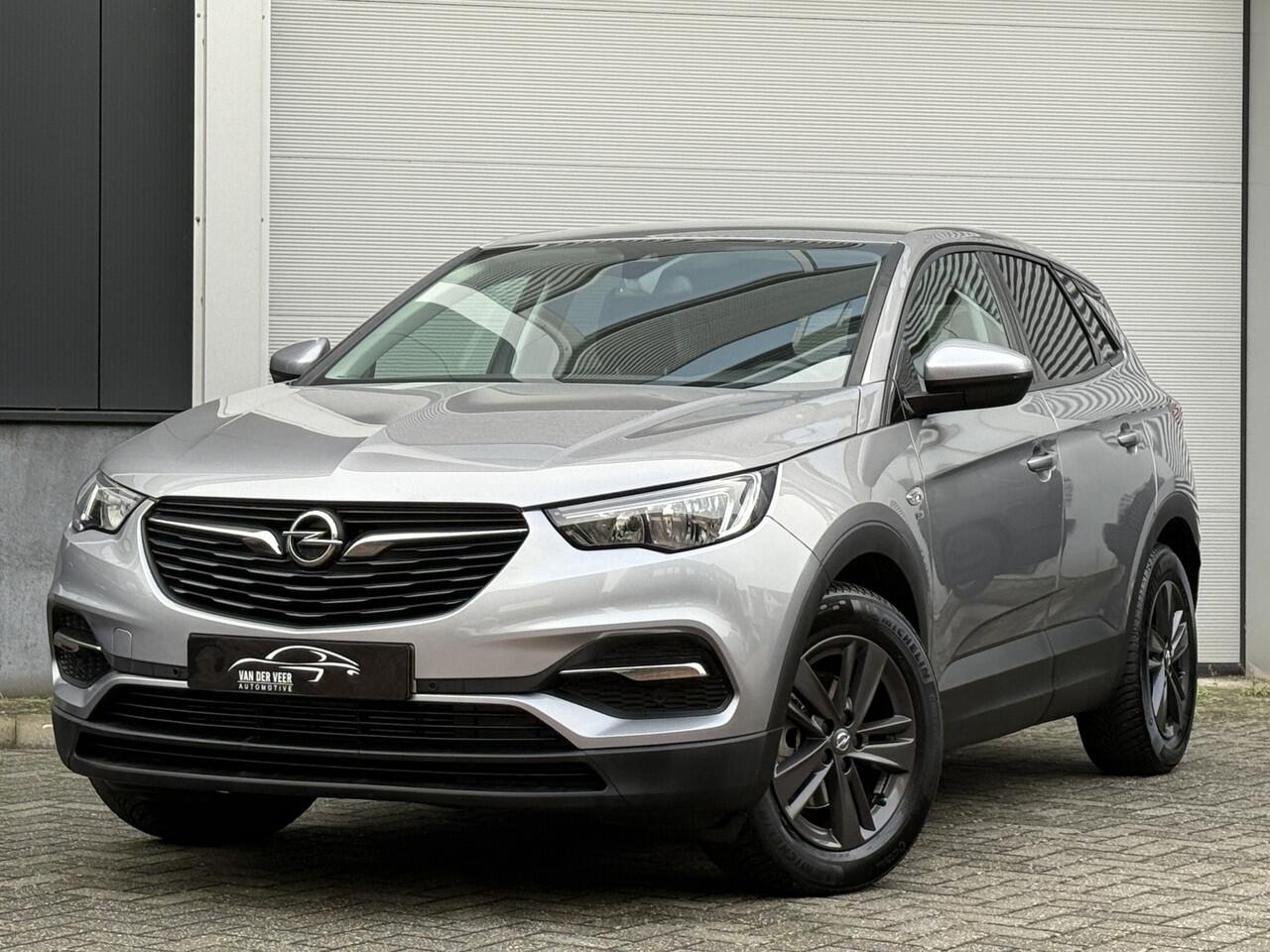 Opel Grandland X 1.2 Turbo 120 Jaar Edition | Riem vv 87.000km | Winterpakket | Apple Carplay