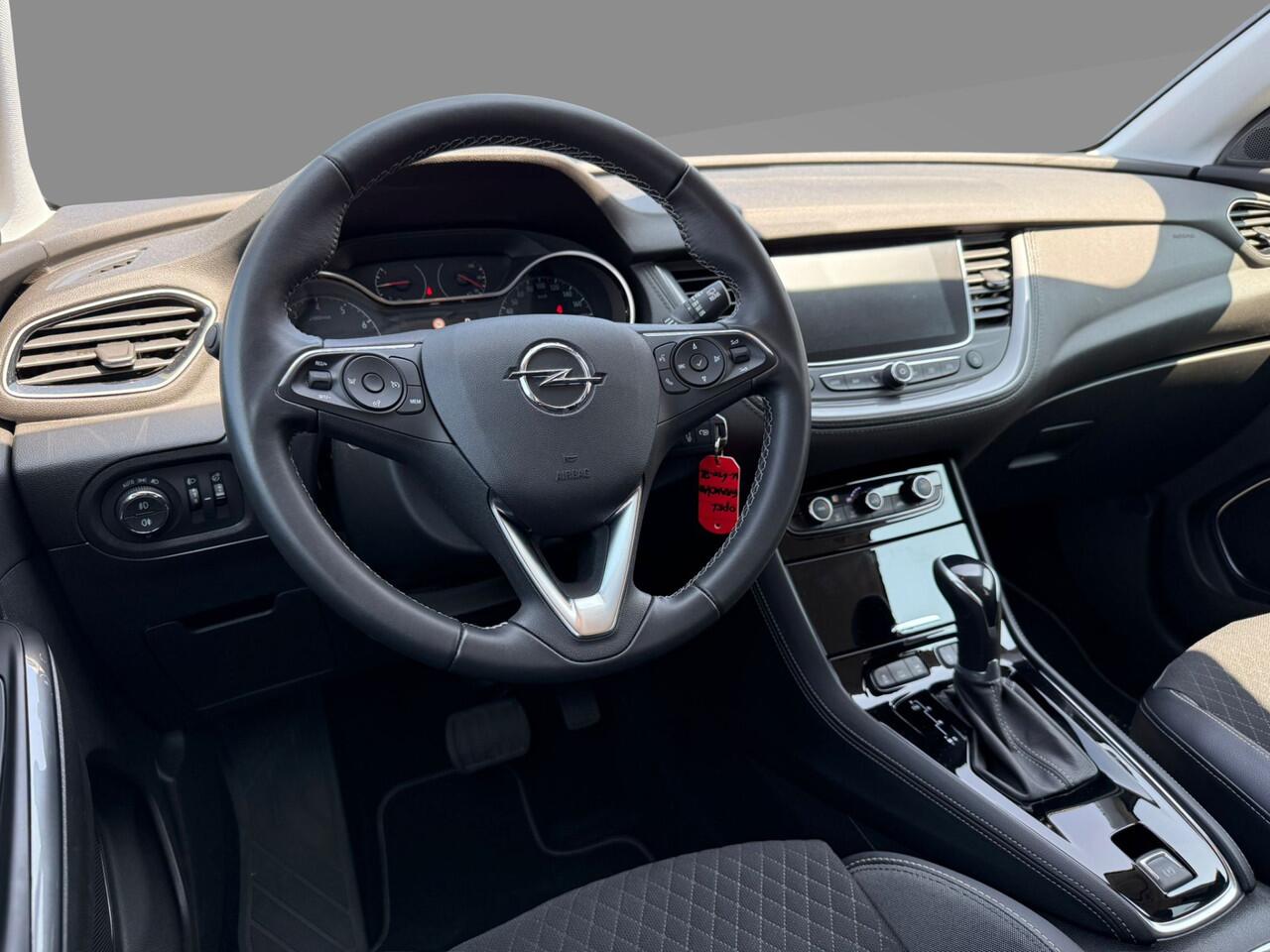 Opel Grandland X 1.2 Turbo Innovation | Navi | Camera | Climate Control | LM velgen |