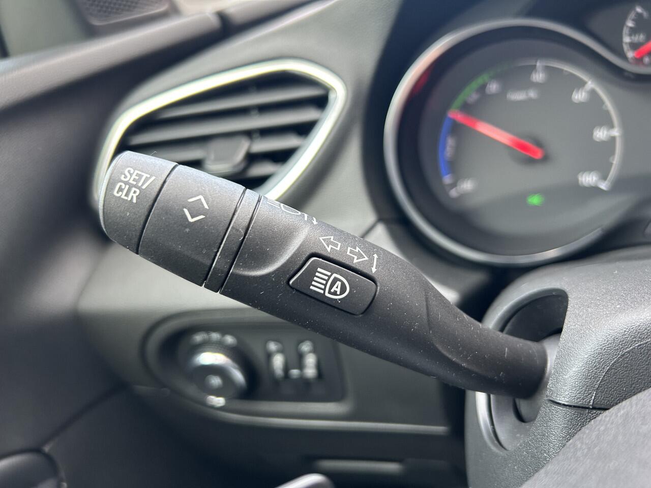 Opel Grandland X 1.6 Turbo Hybrid Business Edition PHEV // NAVI + CARPLAY // CAMERA // PDC V+A // CLIMA // STOEL + STUURWIELVERWARING