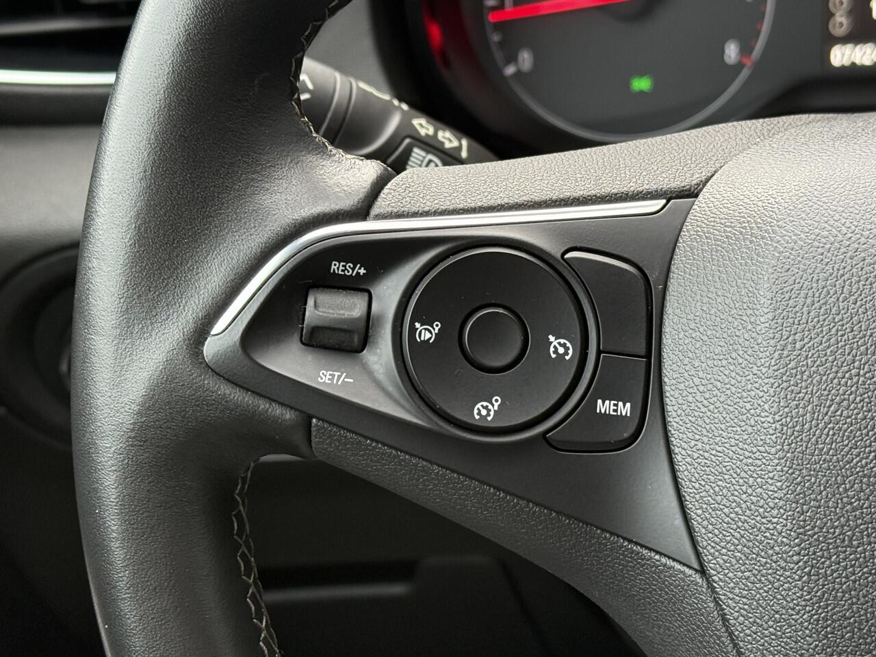 Opel Grandland X BWJ 2020 1.2 131 PK Turbo 120 Jaar Edition 74.000KM! CLIMA | CRUISE | APPLE CARP. | ANDROID AUT. | PRIV. GLAS | PDC | LMV | MULTIFUNCT. STUURWIEL