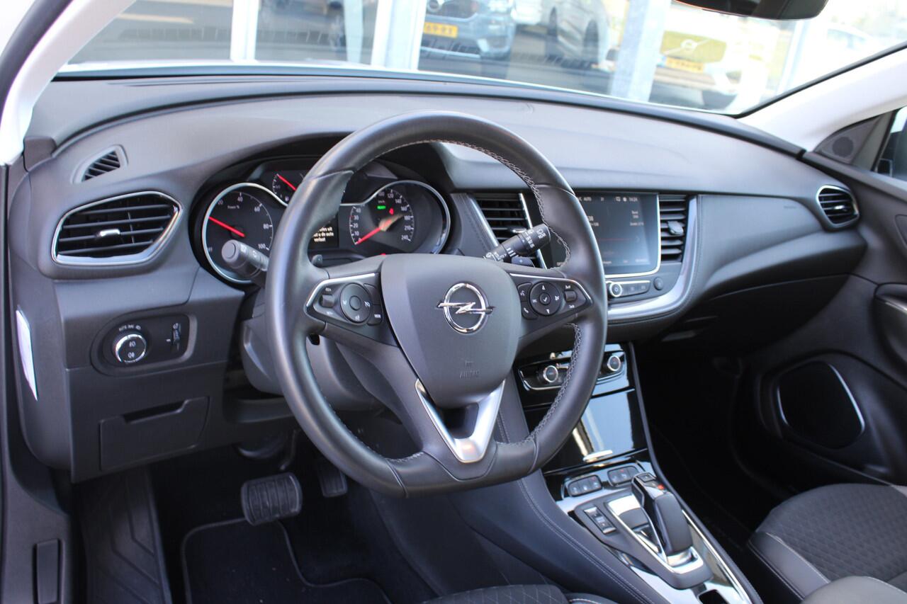 Opel Grandland X 301PK 1.6 Turbo Hybrid4 Business Executive | Camera | Dodehoekdetectie | AppleCarplay | Keyless | 19" LMV
