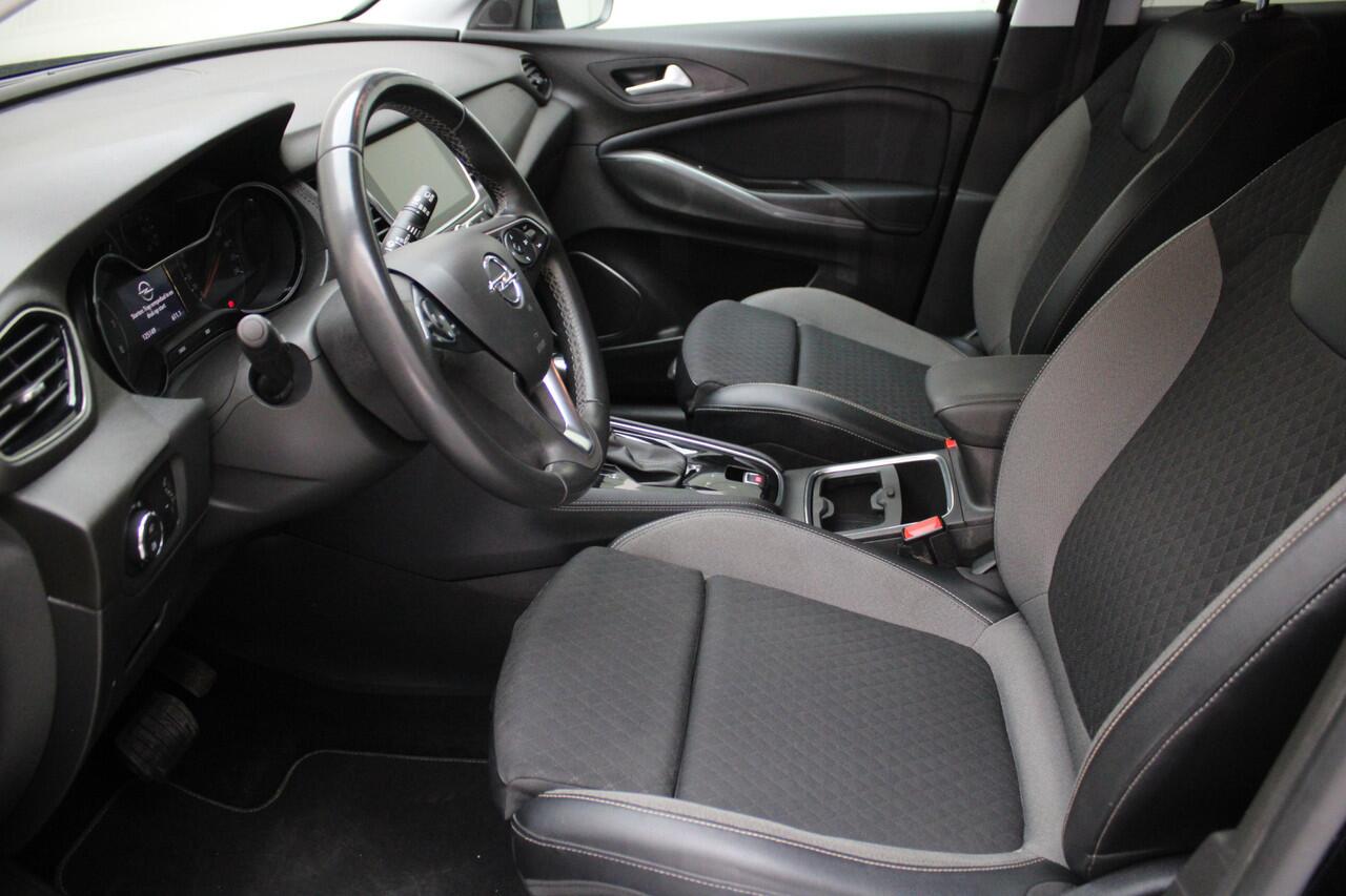 Opel Grandland X 1.2 Turbo Business Executive | automaat | trekhaak | dealer onderhouden | elektr. achterklep | navi | pdc v/a+ camera | carplay | dode hoek