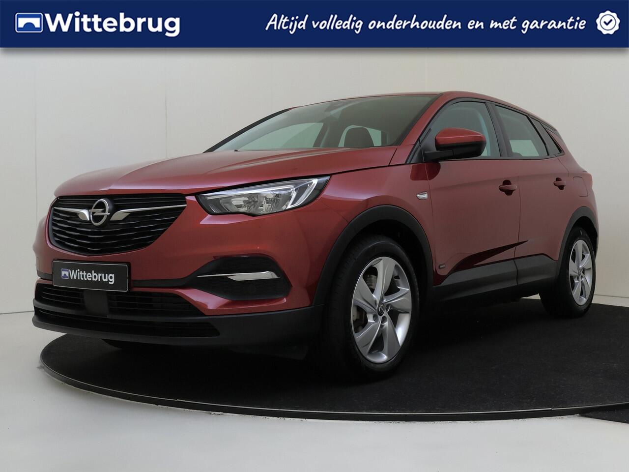 Opel Grandland X 1.6 Turbo Hybrid Business Edition | Stoelverwarming | Navigatie | Camera | Carplay | 225pk |