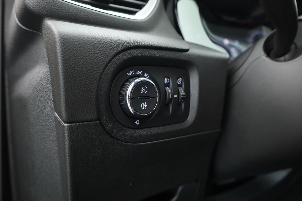 Opel Grandland X 1.2 Turbo Innovation Aut. | Apple CarPlay | Camera | Afn. Trekhaak | LED | Clima