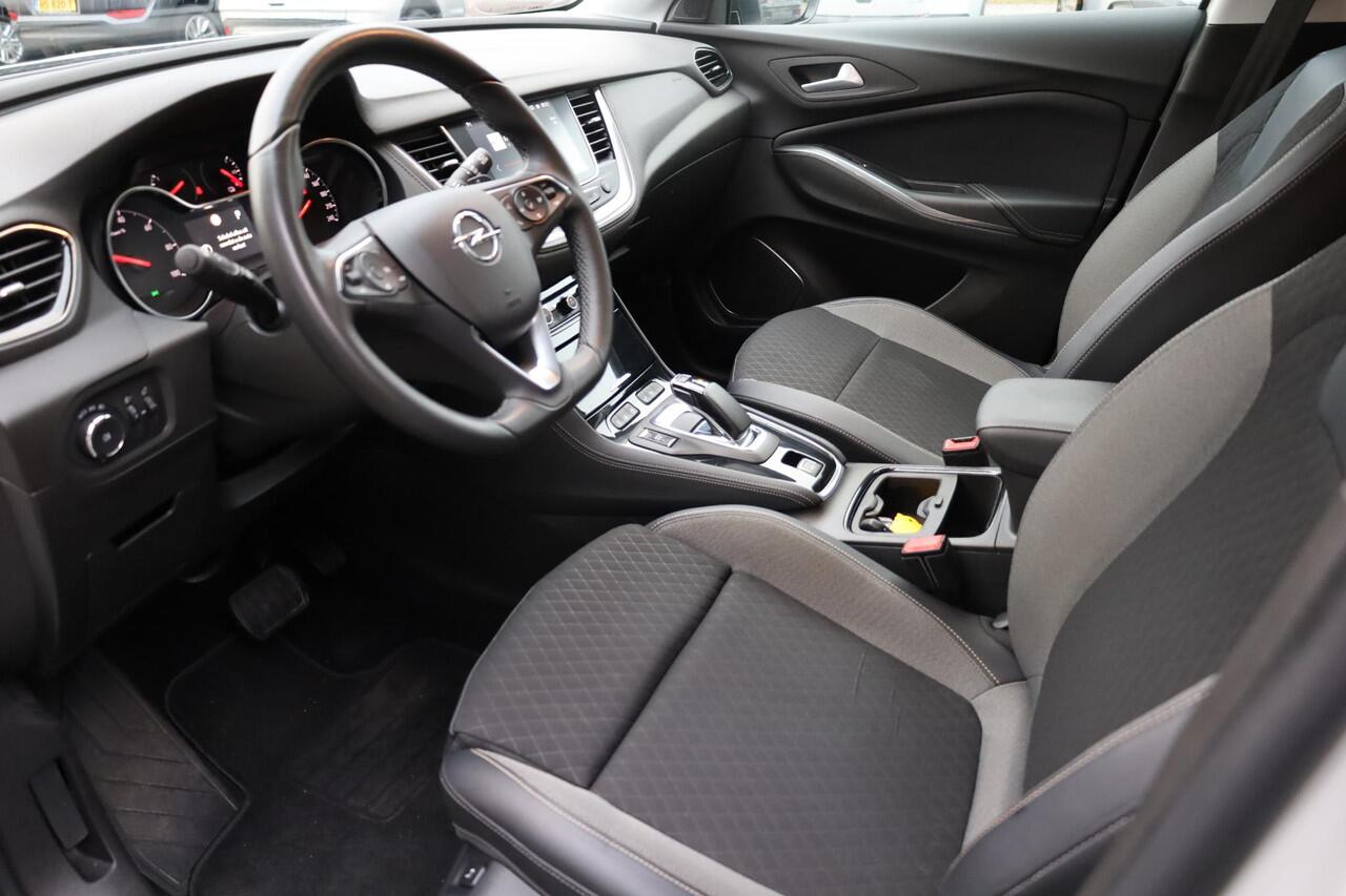 Opel Grandland X 1.6 Turbo Hybrid Ultimate PHEV CARPLAY HALF-LEER 2xPDC CRUISE NAVI CLIMA 18"LMV+ALL-SEASONS! ELEC.ACHTERKLEP ENZ.