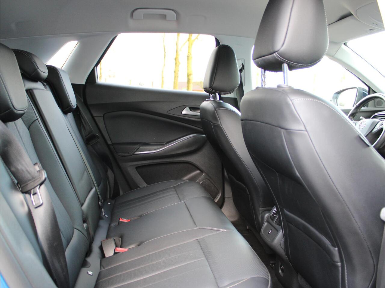 Opel Grandland X 1.6 Turbo Hybrid4 Ultimate | Navi / Leder / Camera