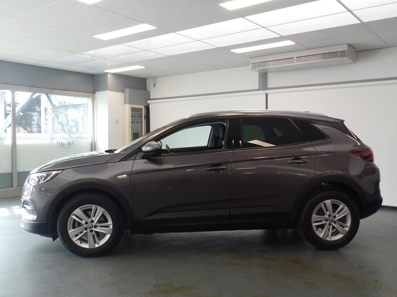 Opel Grandland X 1.2 Turbo Business + Navigatie, Achteruitrijcamera, Pdc, Cruise controle, Elek ramen, V/A, Deels leder, Lm velgen 17''Ex eerste eigenaar, Nederlandse auto!! Bovag afleverpakket 695,-