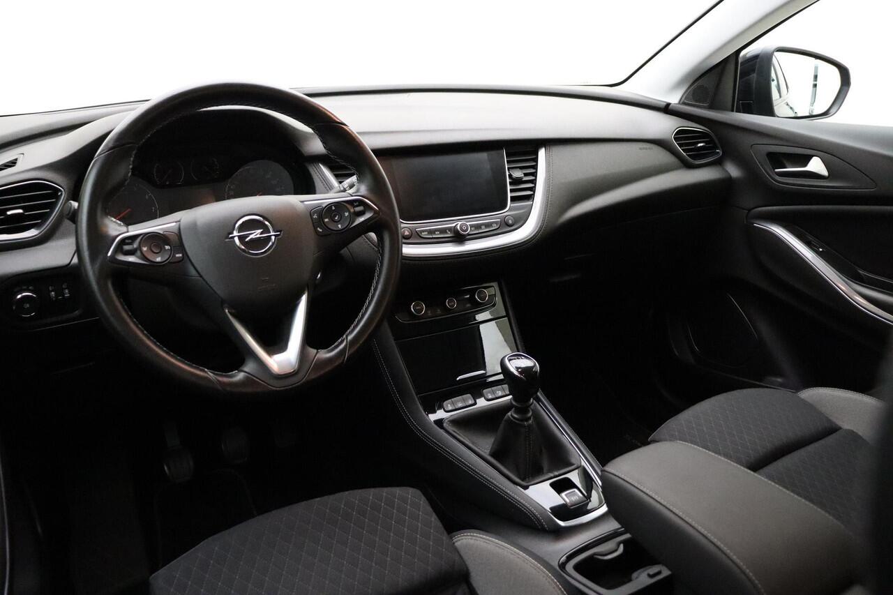 Opel Grandland X 1.2 Turbo Business + | Navigatie pakket | Climate control | Camera achter | AGR stoelen | Cruise-control |