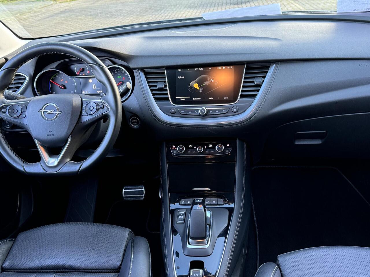 Opel Grandland X 1.6 Turbo Hybrid4 Ultimate 300pk ! | Stoelventilatie/verwarming | Camera | Full LED | Leer | Carplay |Navi | Cruise