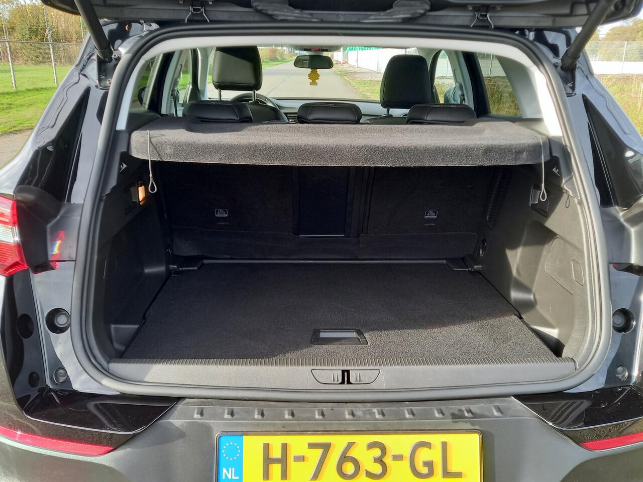 Opel Grandland X 1.2 Turbo Business Executive
