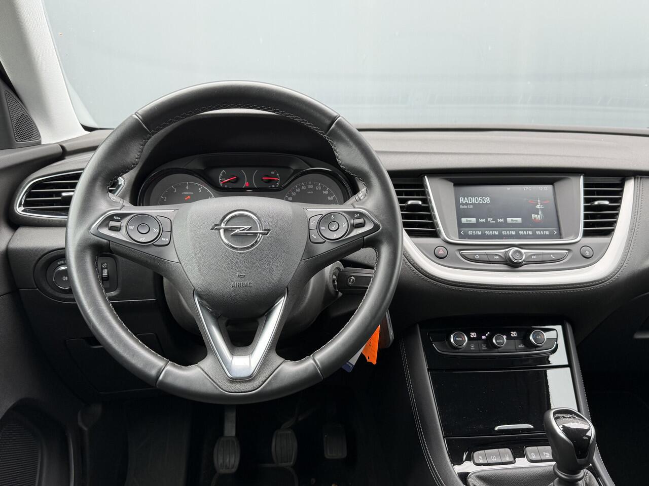 Opel Grandland X BWJ 2020 1.2 131 PK Turbo 120 Jaar Edition 74.000KM! CLIMA | CRUISE | APPLE CARP. | ANDROID AUT. | PRIV. GLAS | PDC | LMV | MULTIFUNCT. STUURWIEL