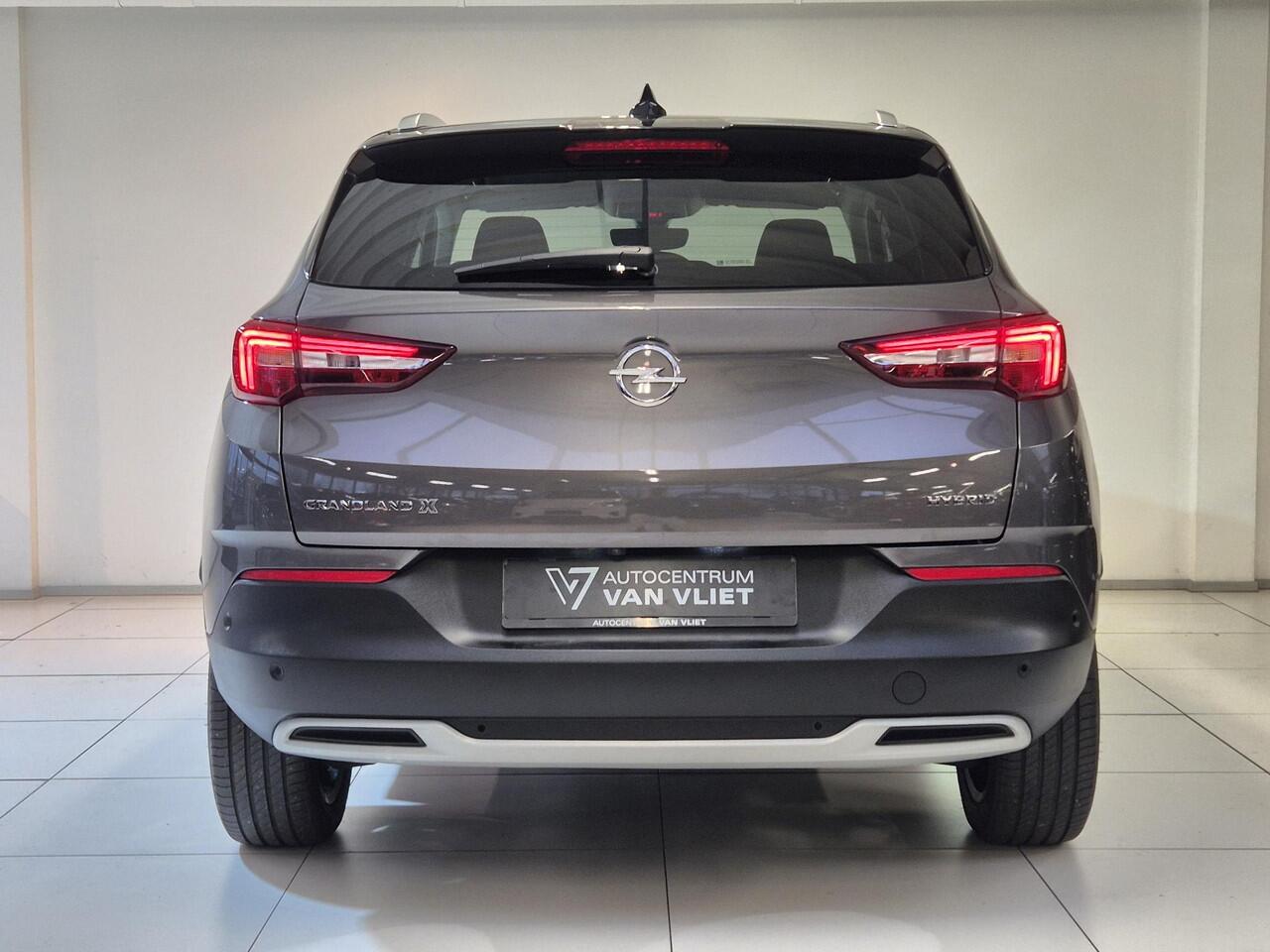 Opel Grandland X 1.6 Turbo Plug-in-Hybrid Ultimate | Navigatie | Stoelverwarming/Stoelverkoeling | 360º Camera | Apple Carplay/Android Auto | Keyless Entry |