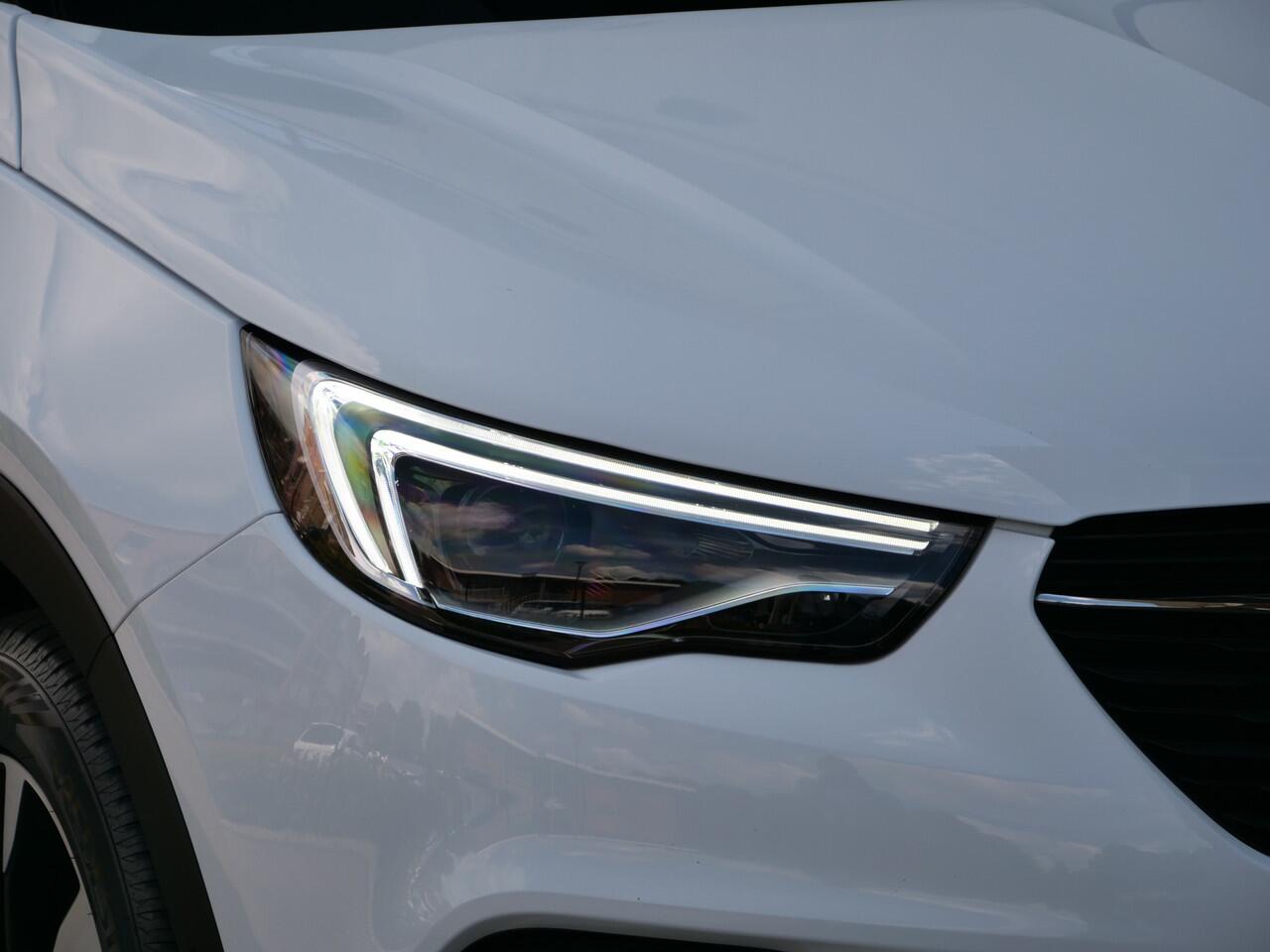 Opel Grandland X 1.2 130pk Turbo Innovation Leder / Stoelkoeling / Winterpakket / Navigatie / Camera