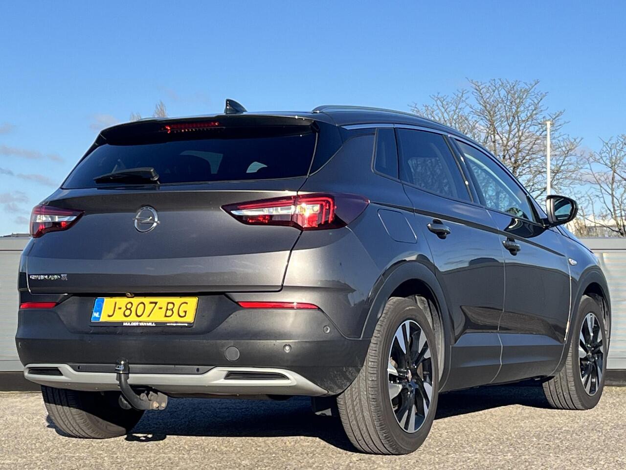 Opel Grandland X Innovation 1.2 Turbo 130pk EAT8 | AGR-STOELEN | FULL LED | TREKHAAK | KEYLESS | NAVI PRO | APPLE CARPLAY / ANDROID AUTO | ISOFIX |