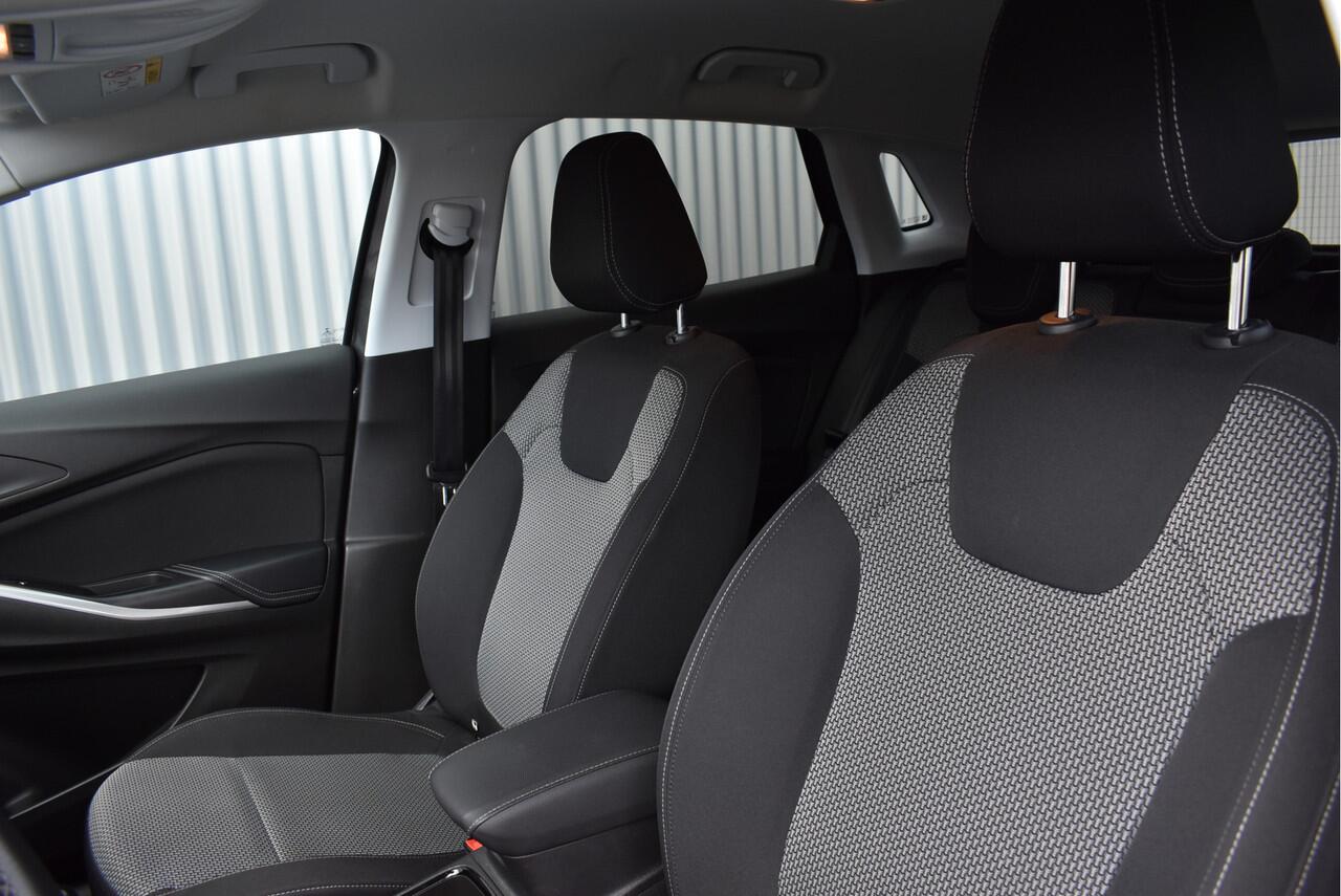 Opel Grandland X 1.2 Turbo Edition Navi, PDC, Cruise, Carplay, Trekhaak