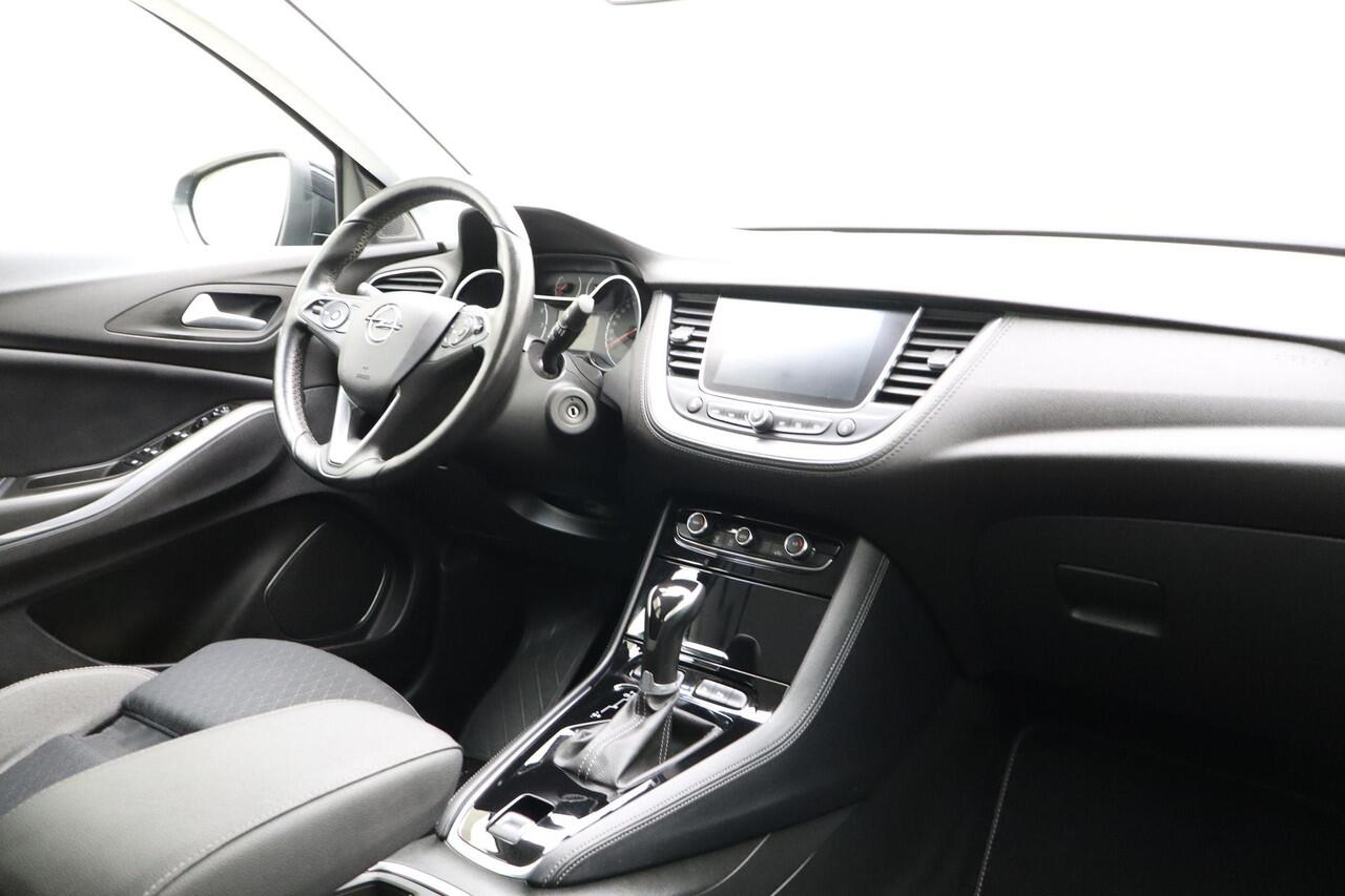 Opel Grandland X 1.6 Turbo 180pk Innovation Automaat | Navigatie | Camera | Lichtmetalen velgen | Stoel & Stuurverwarming | Cruise control