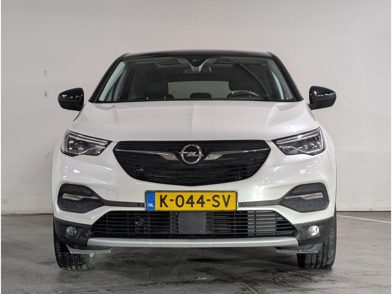 Opel Grandland X Ultimate 1.6 Turbo 180pk EAT8 | 1.600 KG TREKGEWICHT | AGR-STOELEN | TWO-TONE! | PANODAK | CAMERA | TREKHAAK | WINTERPACK | FULL LED | ISOFIX |