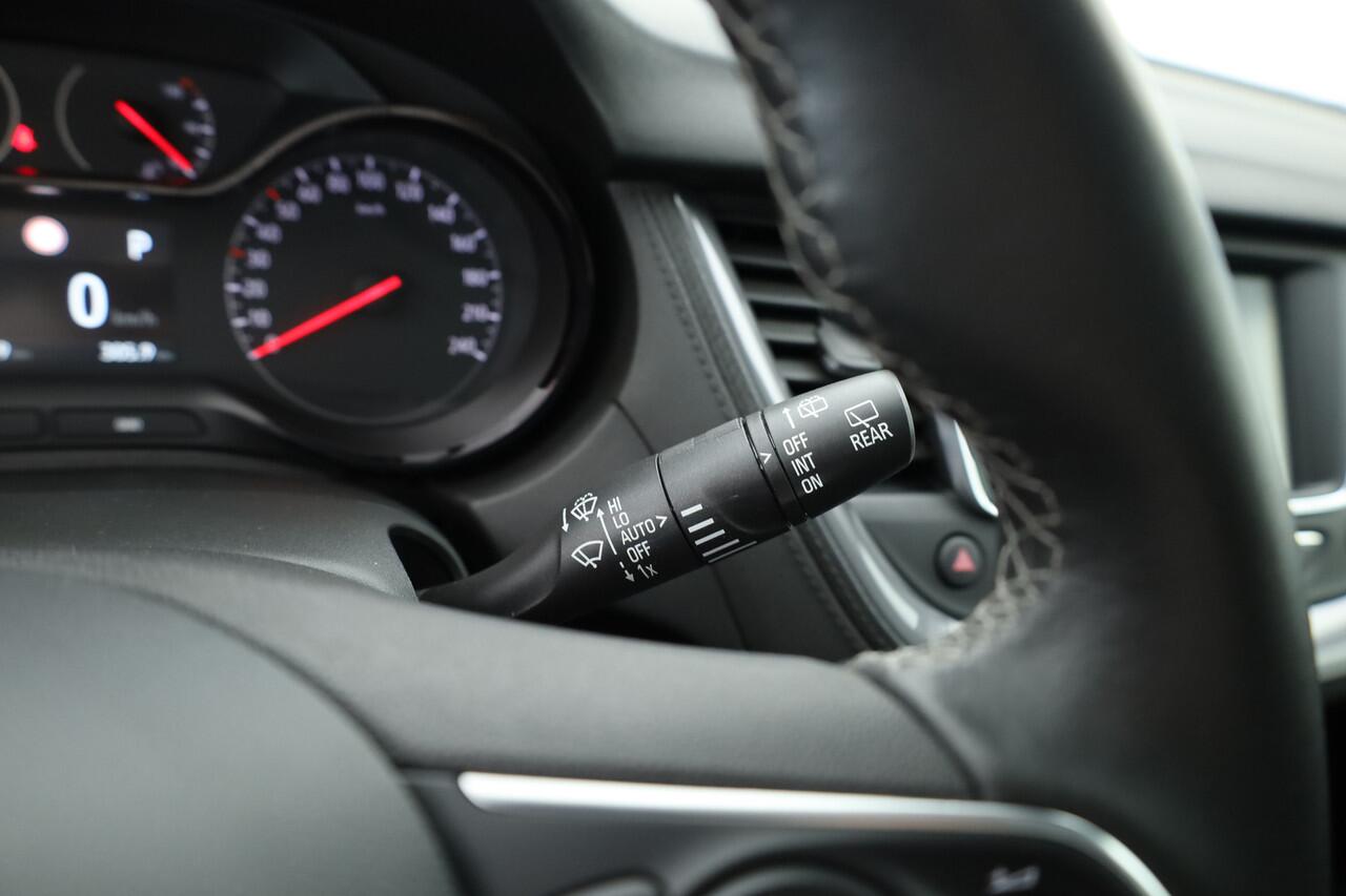 Opel Grandland X 1.2 Turbo Innovation Aut. | Apple CarPlay | Camera | Afn. Trekhaak | LED | Clima