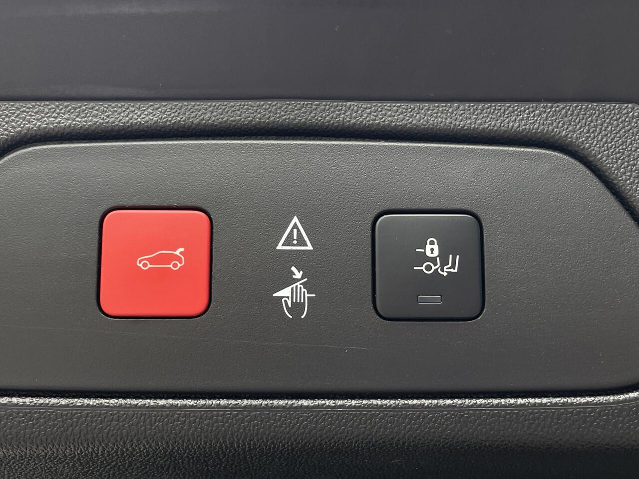 Opel Grandland X 1.6 Turbo Hybrid4 Ultimate Navi | Camera | D.H. Detectie | Trekhaak | info;f.bogaars 0492588956