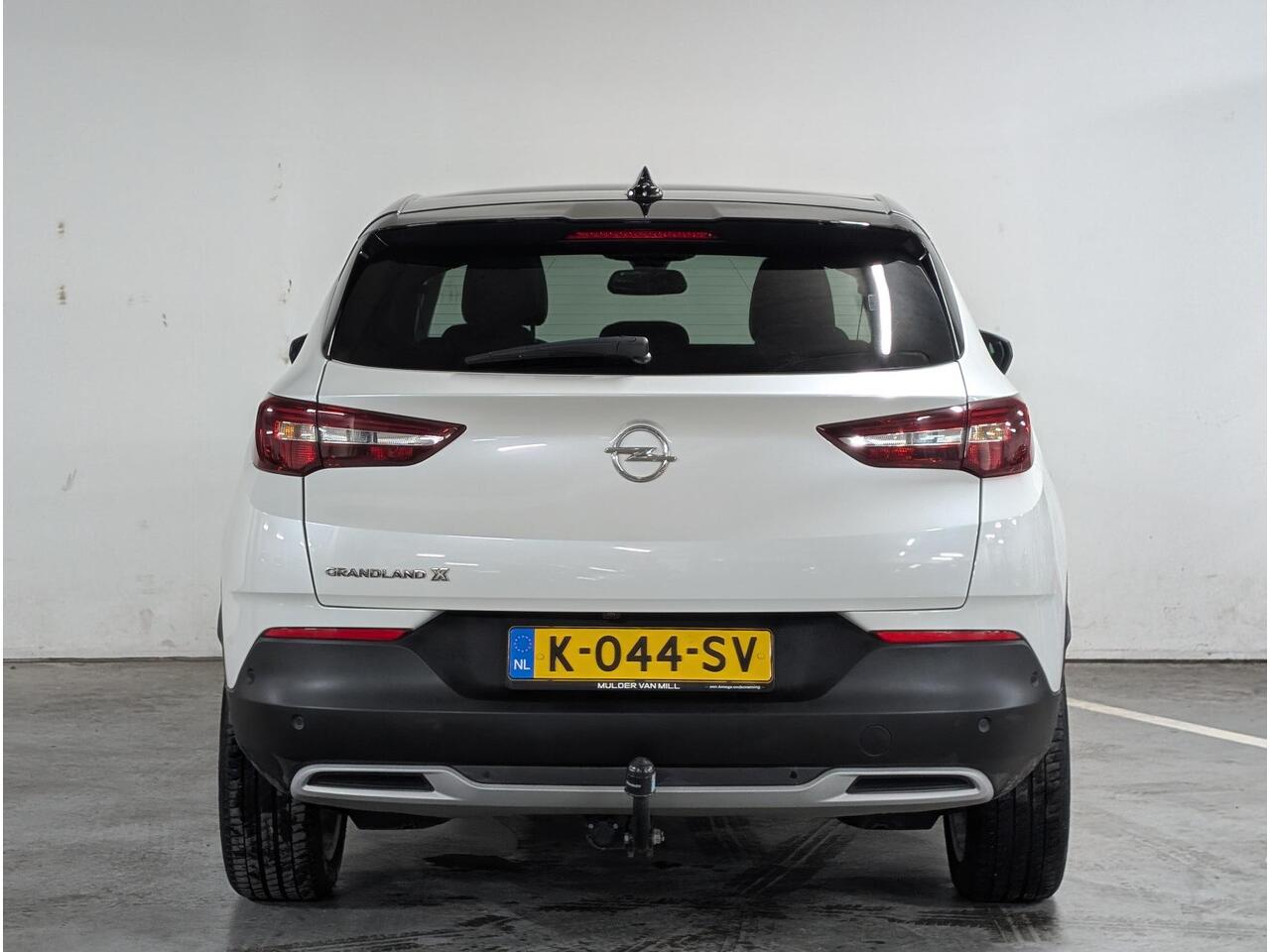 Opel Grandland X Ultimate 1.6 Turbo 180pk EAT8 | 1.600 KG TREKGEWICHT | AGR-STOELEN | TWO-TONE! | PANODAK | CAMERA | TREKHAAK | WINTERPACK | FULL LED | ISOFIX |