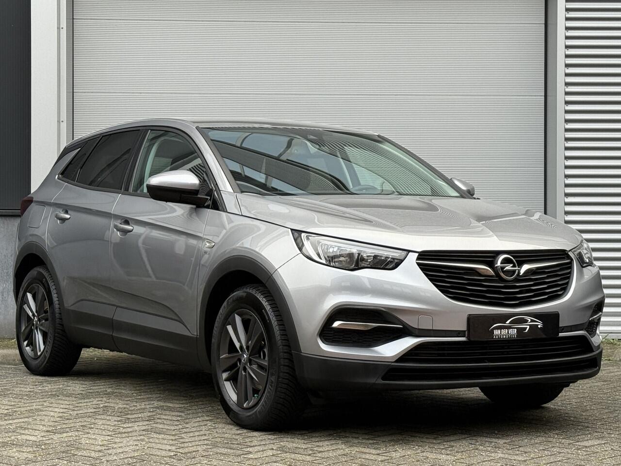Opel Grandland X 1.2 Turbo 120 Jaar Edition | Riem vv 87.000km | Winterpakket | Apple Carplay