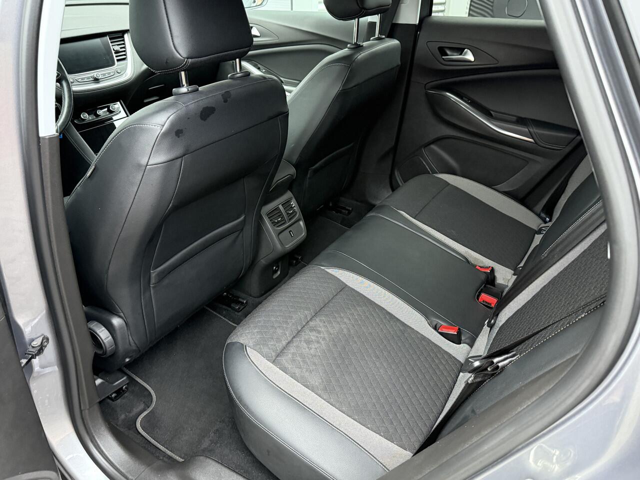 Opel Grandland X 1.2 Turbo 120 Jaar Edition | Riem vv 87.000km | Winterpakket | Apple Carplay