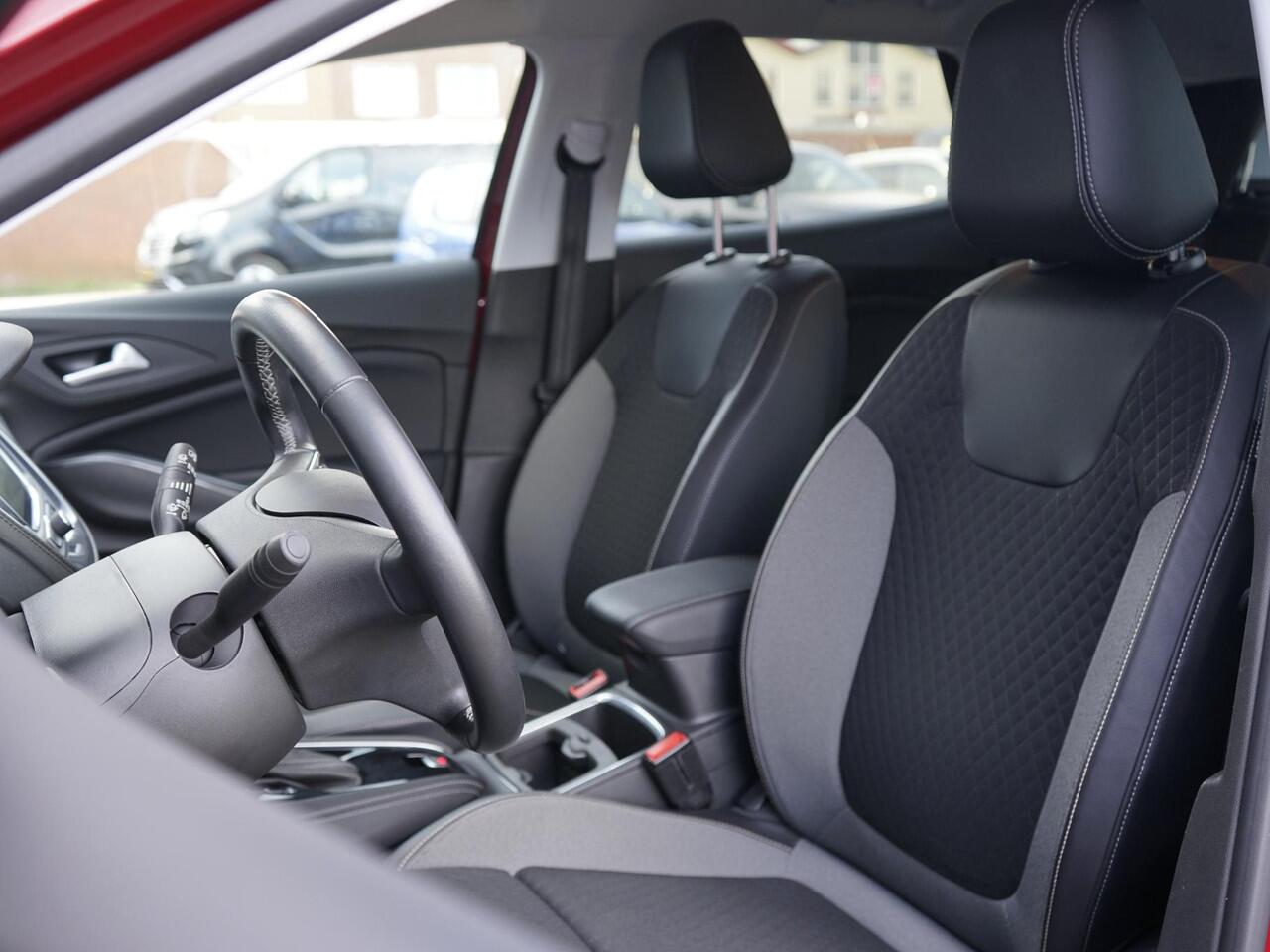Opel Grandland X 1.2 Turbo Innovation 1e eig / Orig. NL / Navi / Camera / Bluetooth / Half-leder / LED /