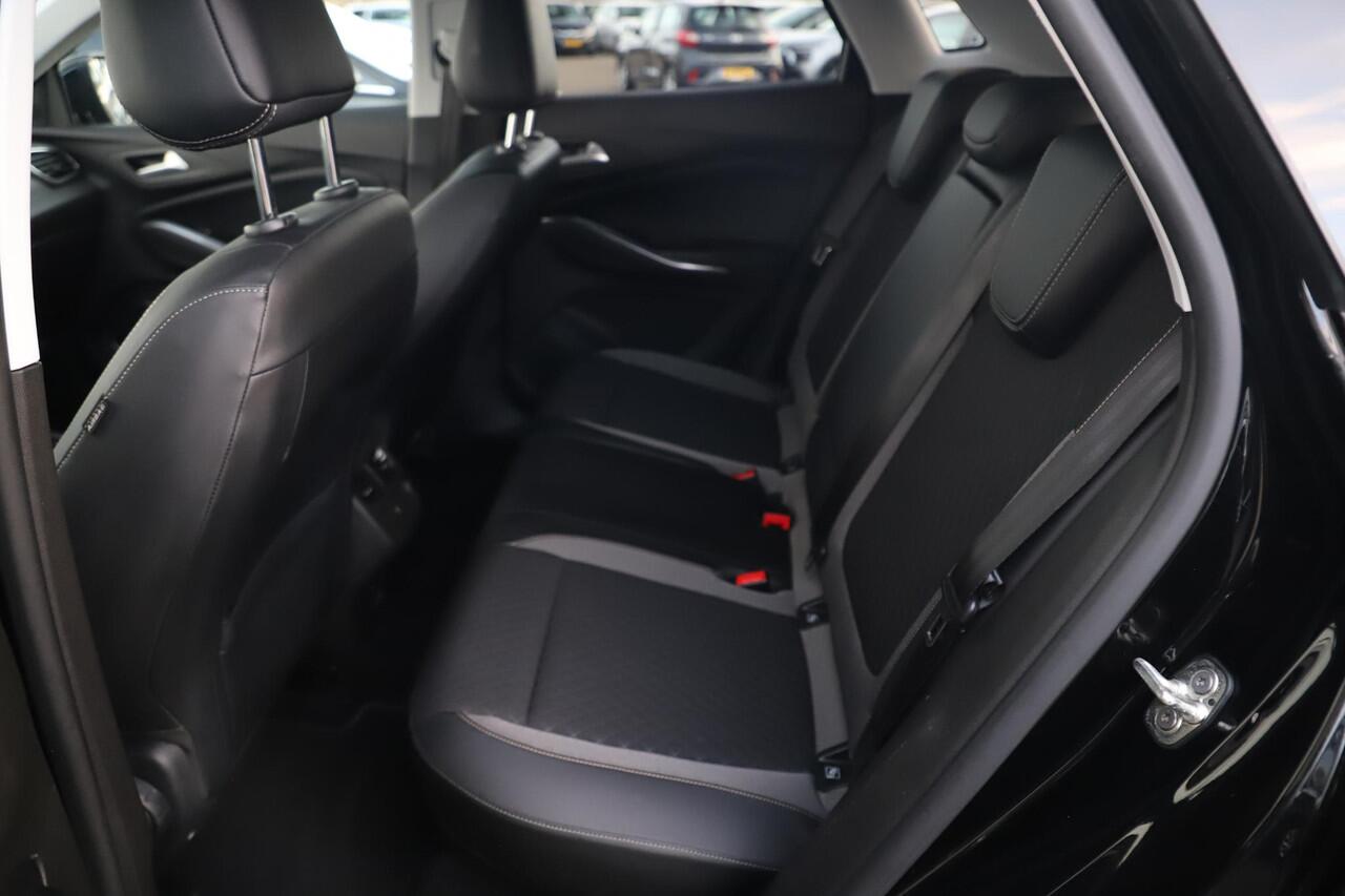 Opel Grandland X 1.2 Turbo Innovation NIEUWE DB RIEM! Navigatie Achteruitrijcamera Carplay Android Climate Cruise Control Rijstrooksensor