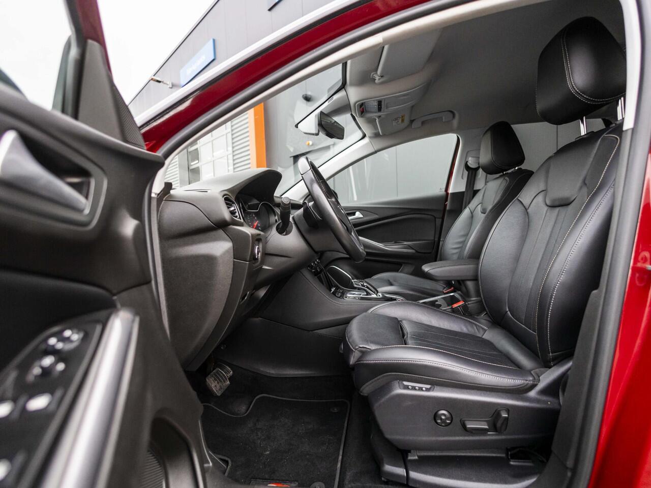 Opel Grandland X 1.6 Turbo Hybrid Business Elegance