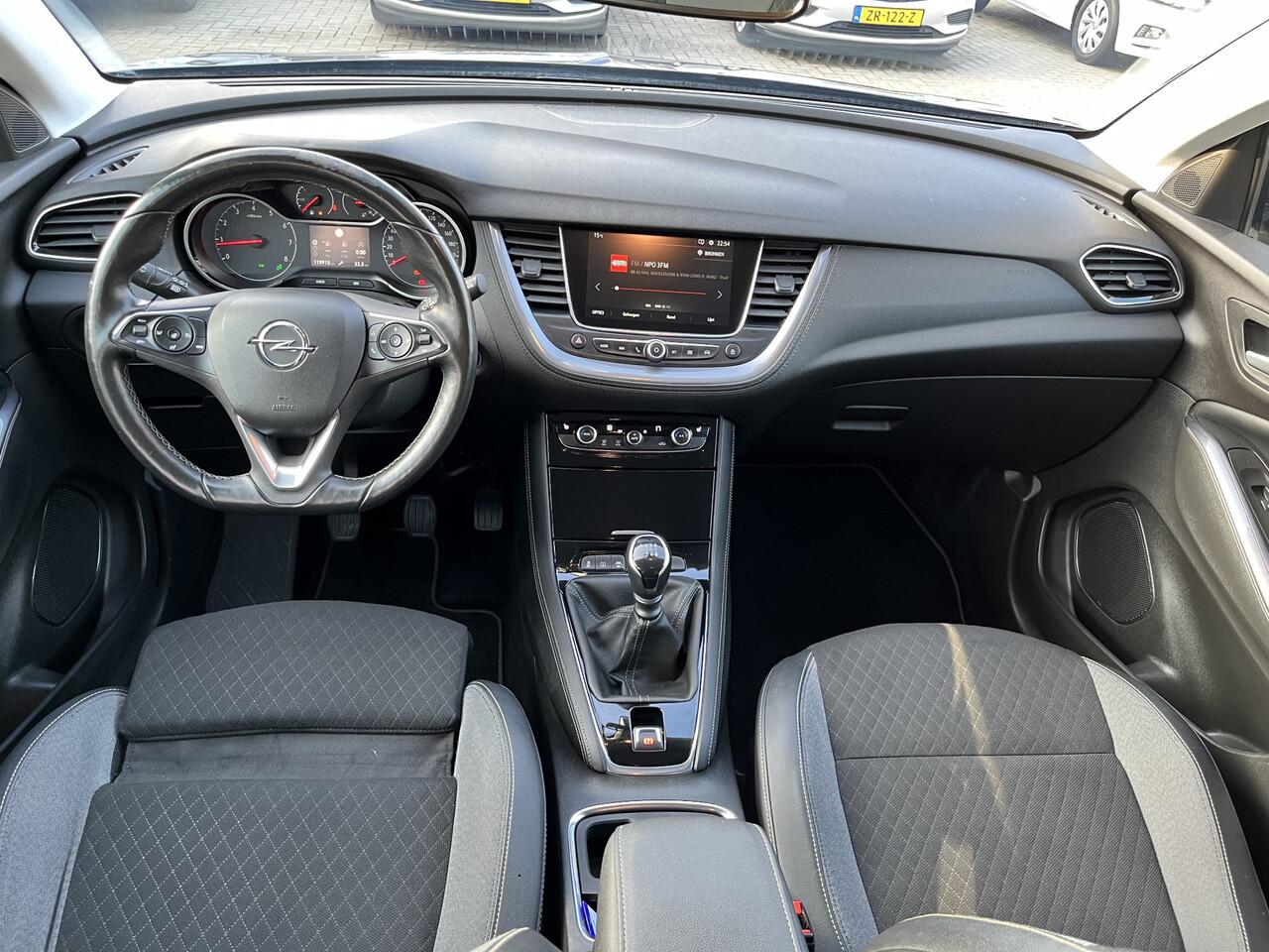 Opel Grandland X 1.2 Turbo Business Executive 50% deal 7.475,- ACTIE Trekhaak / Carplay / Clima / Cruise / Keyless