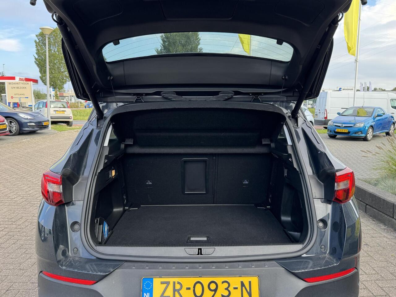 Opel Grandland X 1.2 Turbo Innovation LMV 18" | Keyless | Clima | Carplay | LED | PDC | Incl. BOVAG garantie en rijklaar !