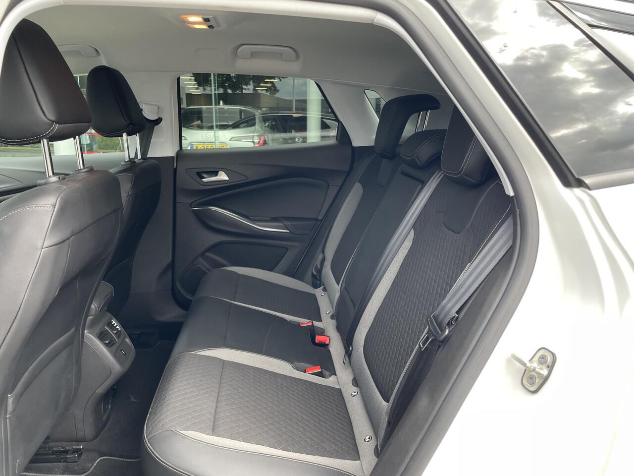 Opel Grandland X 1.6 Turbo Hybrid4 Ultimate Navi | Camera | D.H. Detectie | Trekhaak | info;f.bogaars 0492588956