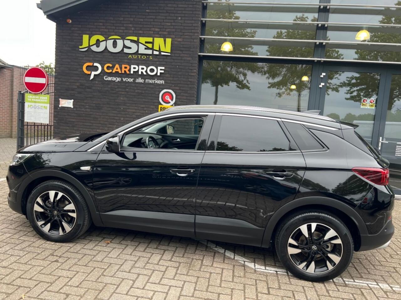 Opel Grandland X 1.2 TURBO INNOVATION