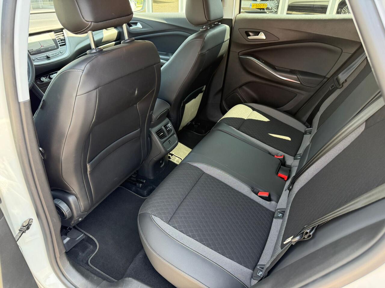 Opel Grandland X 1.2 Turbo Innovation | Navi | Camera | Climate Control | LM velgen |