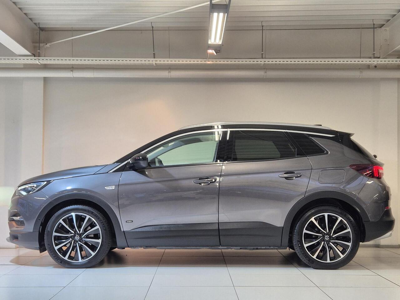 Opel Grandland X 1.6 Turbo Plug-in-Hybrid Ultimate | Navigatie | Stoelverwarming/Stoelverkoeling | 360º Camera | Apple Carplay/Android Auto | Keyless Entry |