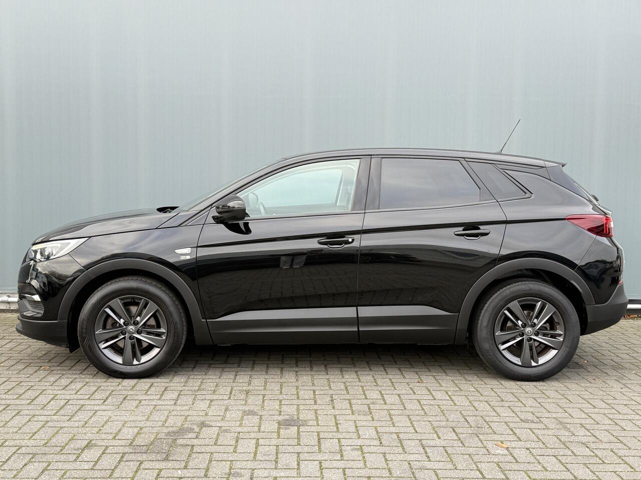 Opel Grandland X BWJ 2020 1.2 131 PK Turbo 120 Jaar Edition 74.000KM! CLIMA | CRUISE | APPLE CARP. | ANDROID AUT. | PRIV. GLAS | PDC | LMV | MULTIFUNCT. STUURWIEL