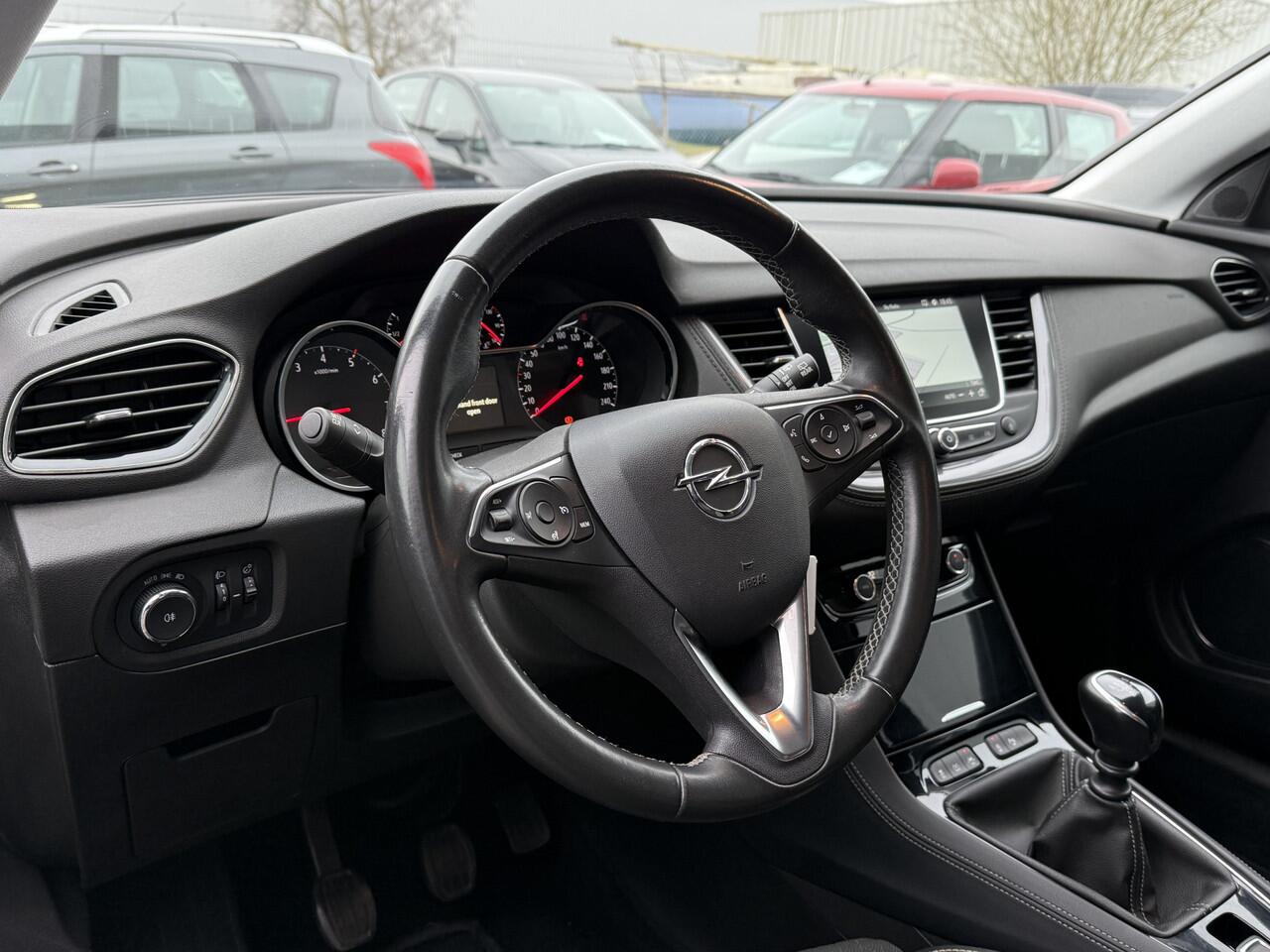 Opel Grandland X BJR 2020 1.2 Turbo 131 PK Business Executive CAMERA | PDC | CLIMA | NAVI | CRUISE | CARPLAY | TREKHAAK