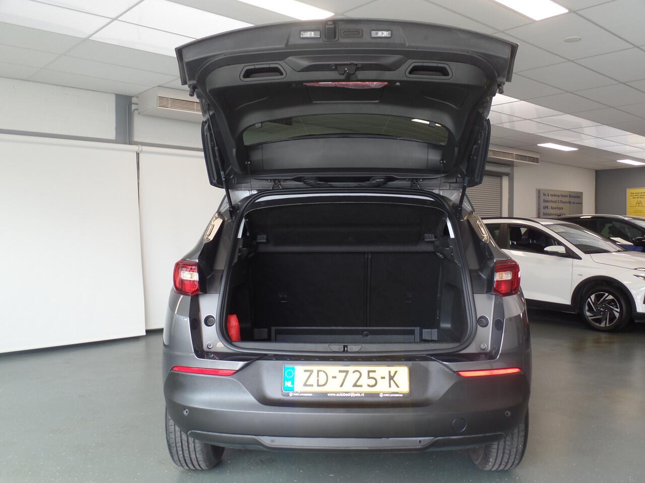 Opel Grandland X 1.2 Turbo Business + Navigatie, Achteruitrijcamera, Pdc, Cruise controle, Elek ramen, V/A, Deels leder, Lm velgen 17''Ex eerste eigenaar, Nederlandse auto!! Bovag afleverpakket 695,-