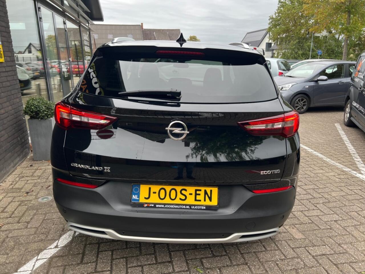Opel Grandland X 1.2 TURBO INNOVATION