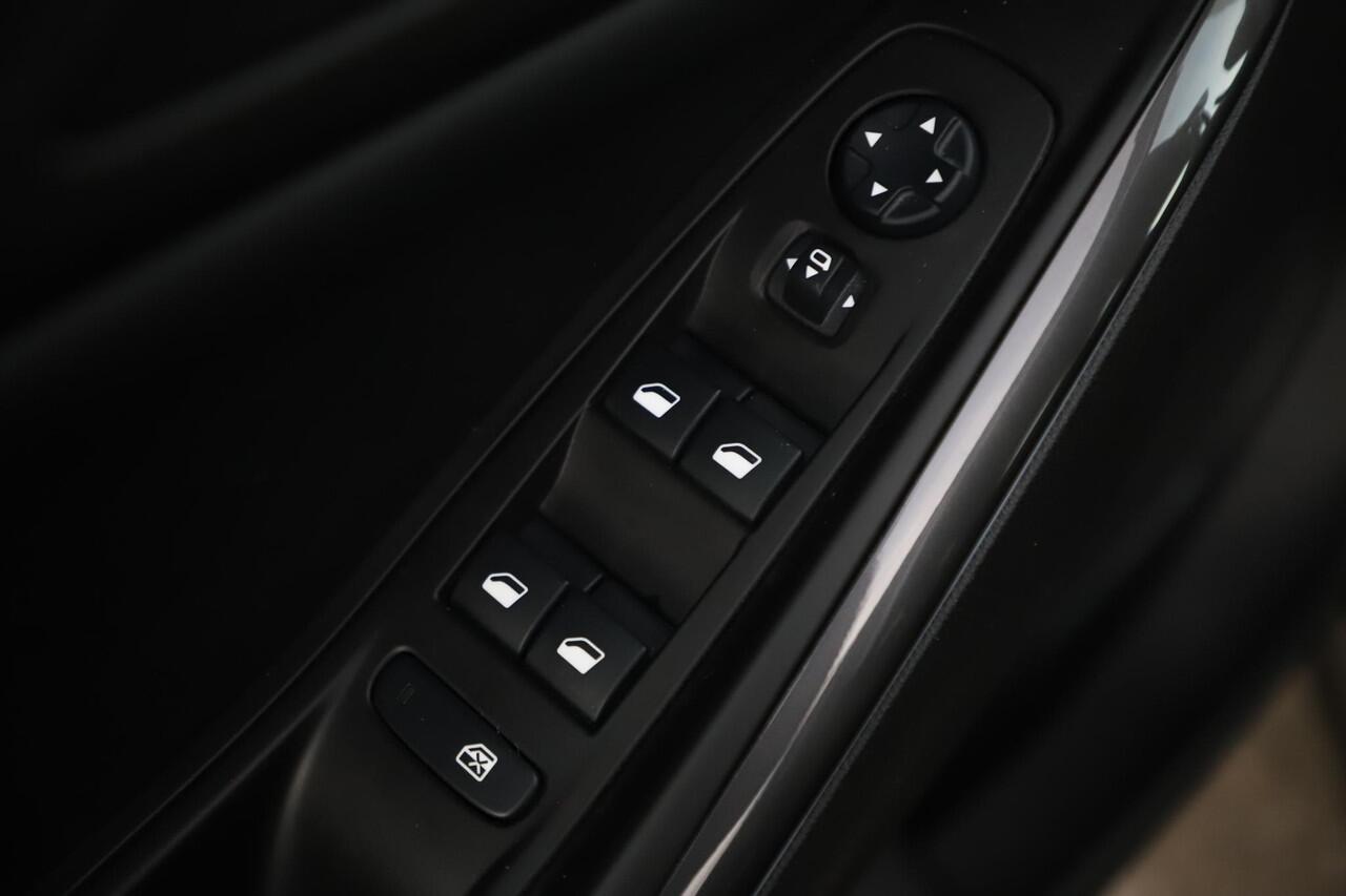 Opel Grandland X 1.2 Turbo Innovation NIEUWE DB RIEM! Navigatie Achteruitrijcamera Carplay Android Climate Cruise Control Rijstrooksensor